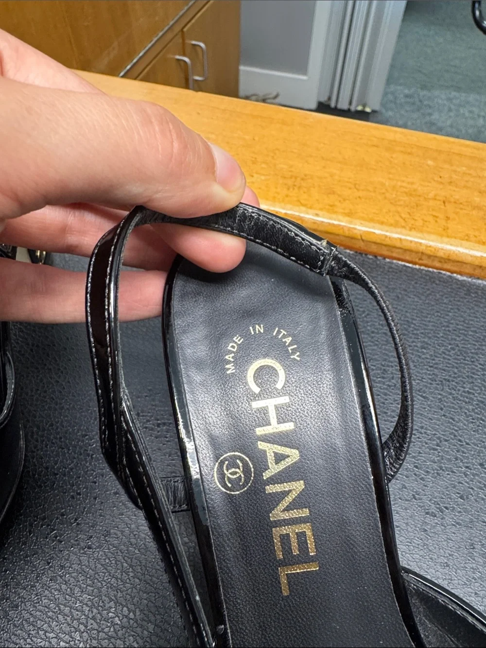 CHANEL sleek slingback